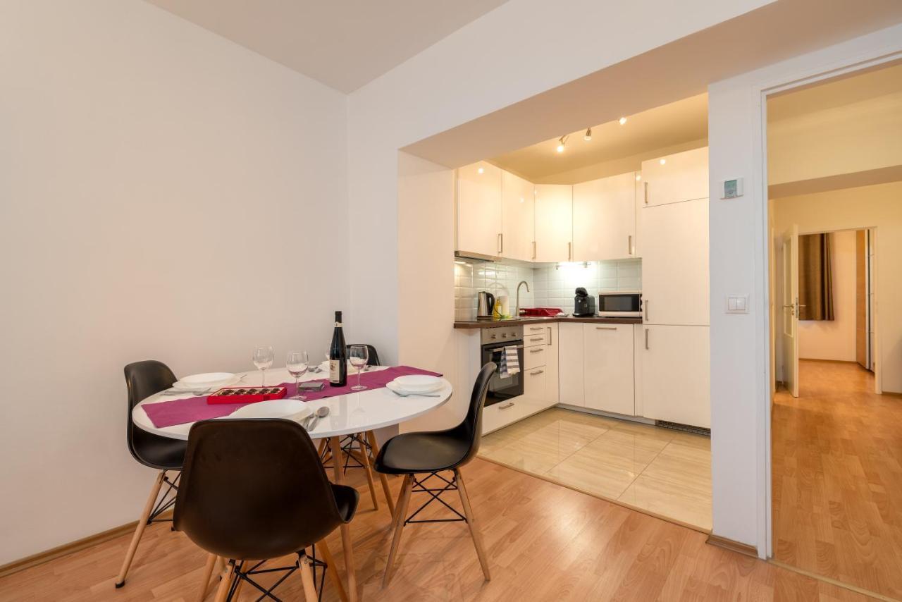 Prague City Stay Rohacova Εξωτερικό φωτογραφία